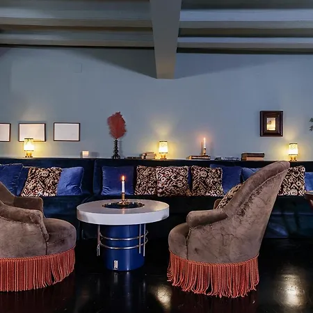 Chic&basic Habana Hoose فندق