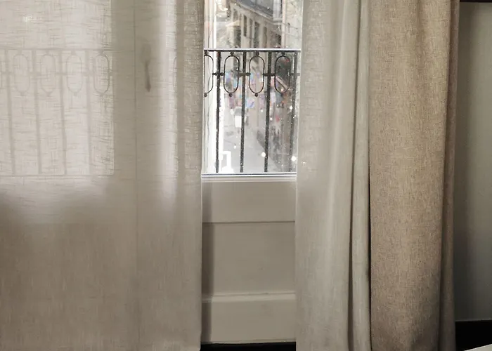 Отель Chic&basic Habana Hoose Барселона